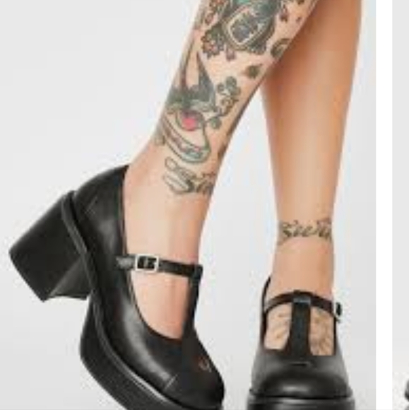 Delia's T strap Mary janes - Picture 1 of 5